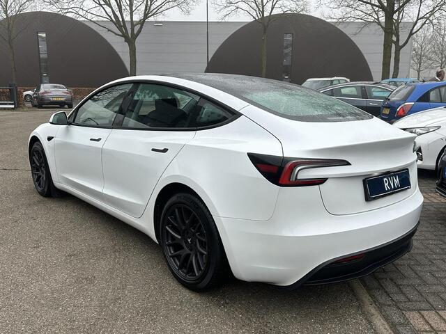 Tesla Model 3 Premium Long Range AWD 78 kWh | STOELVERWARMING VOOR/ACHTER | STUURVERWARMING | FABRIEKS GARANTIE T/M 20-06-2028 OF 80k KM | ELKT. ACHTERKLEP | ELKT. STOELEN |