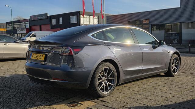 Tesla Model 3 Standard RWD Plus 60 kWh