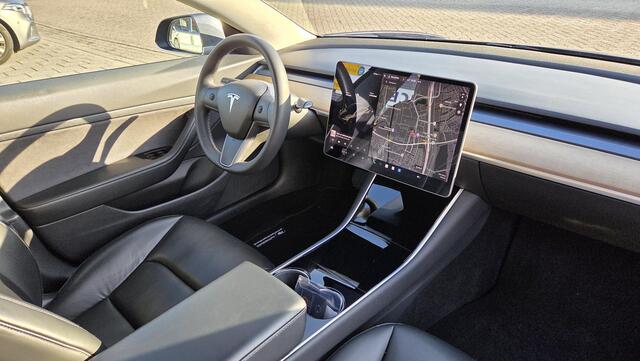 Tesla Model 3 Standard RWD Plus 60 kWh