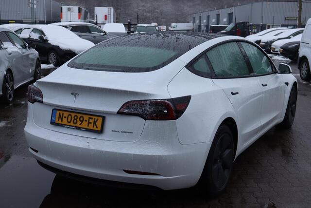 Tesla Model 3 Long Range AWD 75 kWh 93,3% SOH, BTW Auto, FSD (mogelijkheid voor Full Self-Driving), Warmtepomp, 360 Camera, BTW Auto