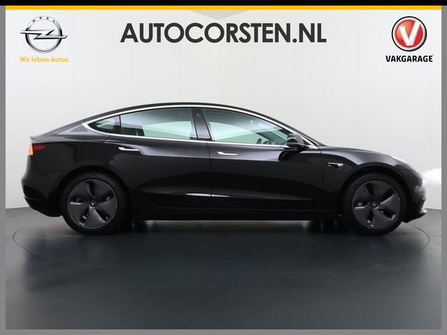 Tesla Model 3 RWD SR plus 325PK LFP Accu Trekhaak AutoPilot Leder Panoramadak Adaptive-Cruise Camera's Elektr.-Stuur+Stoelen+Spiegels+Geheugen+Easy-Entry+Verwarmde stoelen Park assistent Pdc WIFI Lane-Assist Speed-Assist Navi LED DAB Voorverwarmen Keyless One-Pedal-Dri