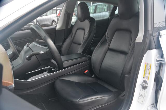 Tesla Model 3 Long Range AWD 75 kWh | SOH 91% | Navigatie | BTW | DAB | Camera | NL auto!! | prijs inclusief BTW