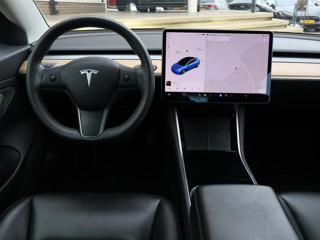 Tesla Model 3 60 kWh RWD *BTW* + AFN. TREKHAAK | LEDER | AUTOPILOT | PANORAMA | 3 CAMERA'S