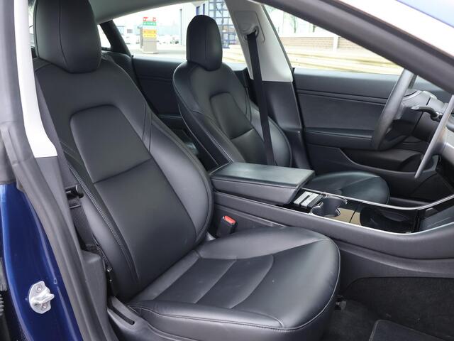 Tesla Model 3 60 kWh RWD *BTW* + AFN. TREKHAAK | LEDER | AUTOPILOT | PANORAMA | 3 CAMERA'S