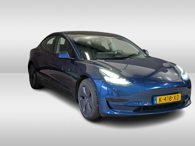 Tesla Model 3 Standard RWD Plus 60 kWh / FACELIFT / Trekhaak / Autopilot / Panoramadak / Camera / Leder / 18'' / Leder / Premium Audio / Warmtepomp