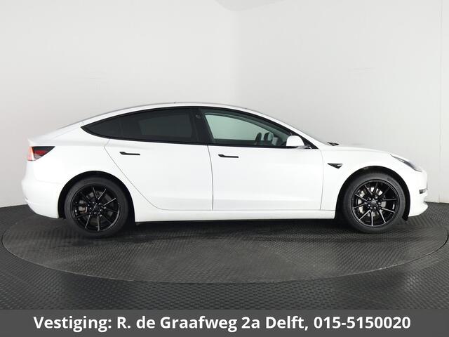 Tesla Model 3 Sport RWD Plus 60 kWh 238 PK! | Navigatie | Panoramadak | Camera |