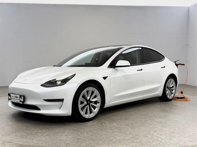 Tesla Model 3 Long Range AWD 351PK 75 kWh Facelift | Warmtepomp | Autopilot | Snelladen | SOH 90% | Pano | Camera | Memory | Stoel/Stuur verw.