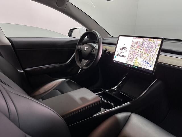 Tesla Model 3 Standard RWD Plus 60 kWh - Pano / Autopilot / Camera