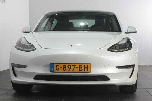 Tesla Model 3 Standard RWD Plus 60 kWh - Pano / Autopilot / Camera
