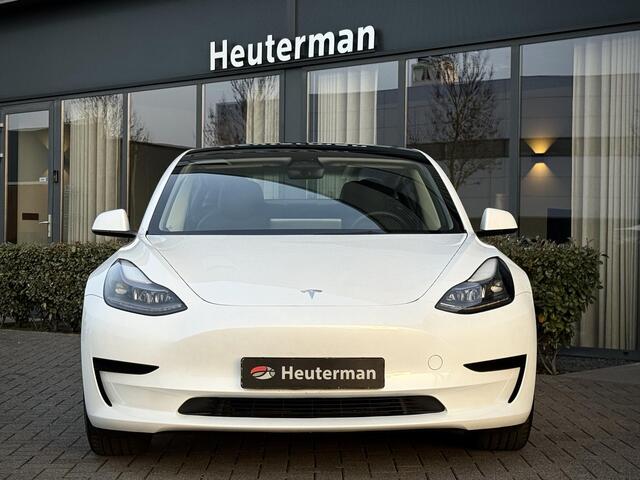 Tesla Model 3 Standard RWD Plus/ Panodak/ Trekhaak/ SOH 96%