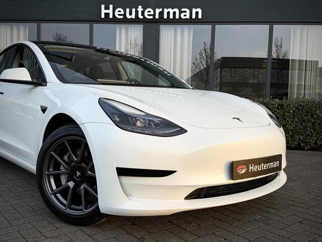 Tesla Model 3 Standard RWD Plus/ Panodak/ Trekhaak/ SOH 96%