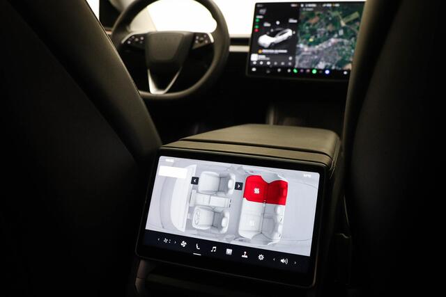 Tesla Model 3 RWD 60 kWh | STUURVERWARMING | STOELVENTILATIE | PANORAMADAK | 19"