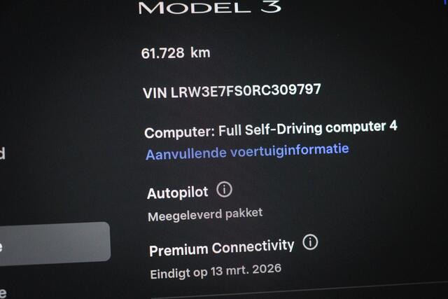Tesla Model 3 RWD 60 kWh | STUURVERWARMING | STOELVENTILATIE | PANORAMADAK | 19"