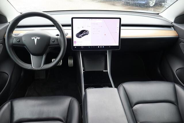 Tesla Model 3 Performance AWD 75 kWh Autopilot computer 3.0, Auto moet nog gereinigd worden, Cruise control, Stoelverwarming