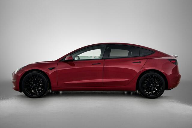 Tesla Model 3 Long Range AWD 75 kWh 19", Panorama, Leder