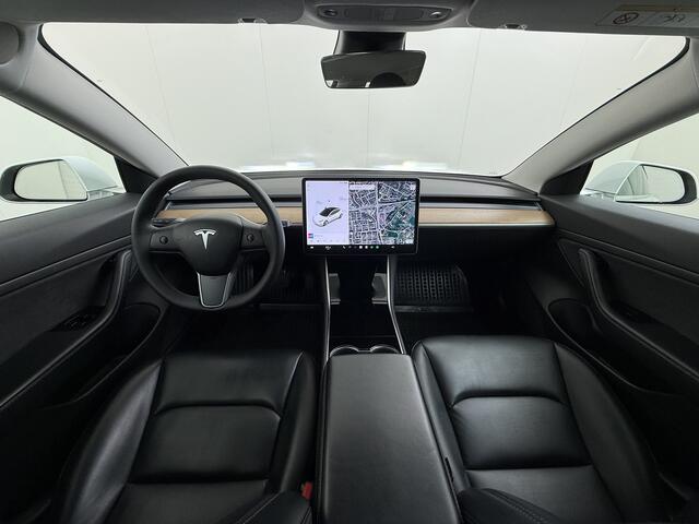 Tesla Model 3 SR+ 325PK LFP-Accu SOH 89.6% Lmv 19" AutoPilot Leer Pano-Dak Adaptive Cruise Lmv 18" Camera's Elektr.-Stuur+Stoelen+Spiegels+Geheugen+Easy-Entry+Verwarmde stoelen Park assistent Pdc WIFI Ecc Lane-Assist Speed-Assist Ecc Navi Led DAB Voorverwarmen interieu