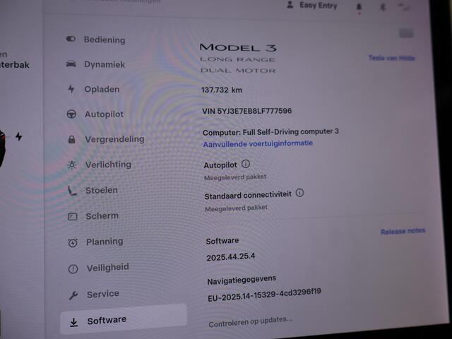 Tesla Model 3 LONG RANGE AWD 75 kWh + TREKHAAK | 560 KM WLTP | 1000 KG TREKGEWICHT OP KENTEKEN