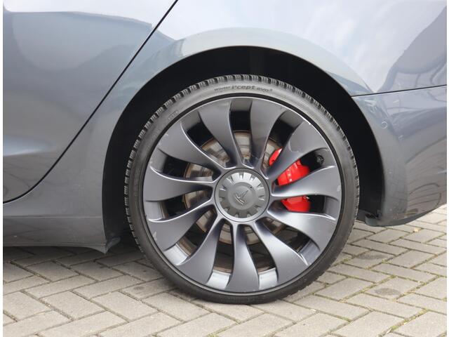 Tesla Model 3 Performance AWD 75 kWh | 92.6% SOH | FSD 3 | Stuur, stoel en achterbank verwarmd