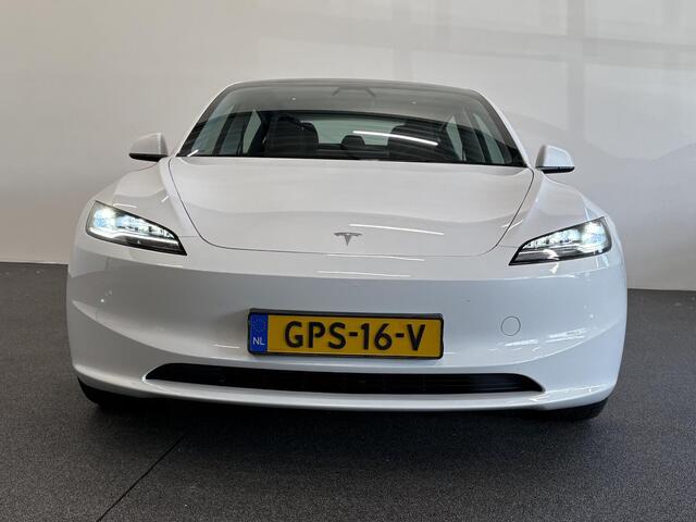 Tesla Model 3 RWD 60 kWh Panoramadak Navigatie Camera Parkeersensoren Cruise Control Stoelverwarming Dodehoek detectie Full LED Leder Climate Control Elektrische Stoelen
