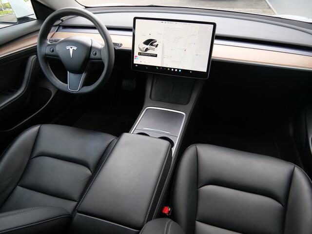 Tesla Model 3 Standard RWD Plus 60 kWh 238 Pk Automaat Navigatie / Camera's / Leer / Pano-dak / SOH 96,4%