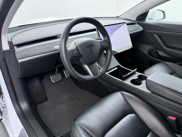 Tesla Model 3 RWD LFP-Accu SR plus Soh 91% 325PK Lmv 18" AutoPilot FSD Leder Panoramadak Adaptive-Cruise Camera's Elektr.-Stuur+Stoelen+Spiegels+Geheugen+Easy-Entry+Verwarmde stoelen Park assistent Pdc WIFI Lane-Assist Speed-Assist Navi LED Comfortstoelen ACC DAB Voorv