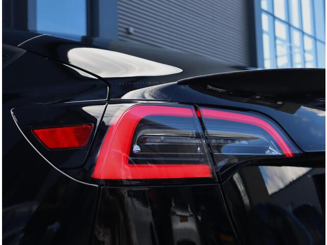 Tesla Model 3 Long Range AWD 75 kWh | 87.6% SOH | Pano | Stuur, stoel en achterbankverwarming