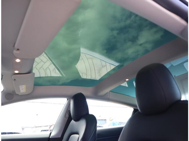 Tesla Model 3 Long Range AWD 75 kWh | 87.6% SOH | Pano | Stuur, stoel en achterbankverwarming