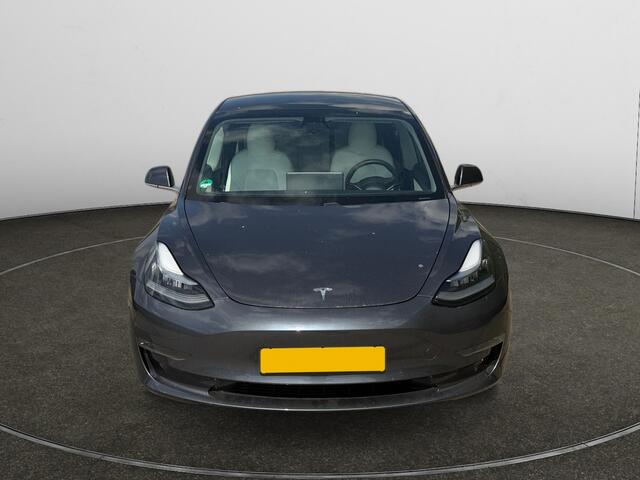 Tesla Model 3 Long Range AWD 75 kWh- SOH 90%, Trafic Aware Cruise, 2x Laadkabels, Wit Interieur, Privacy Glass
