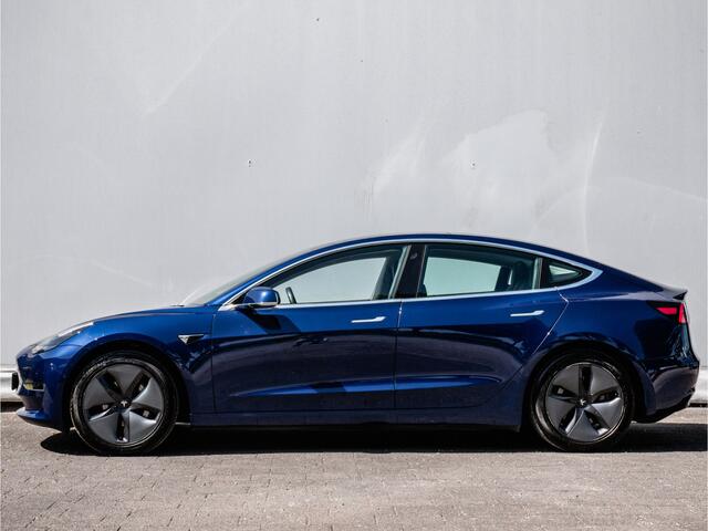 Tesla Model 3 Standard RWD Plus 60 kWh Panoramadak/ Lederen int./ Stoelverwarming/ Camera