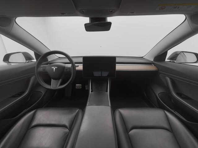 Tesla Model 3 Standard RWD Plus 60 kWh | PANO | AUTOPILOT | STOELVERWARMING