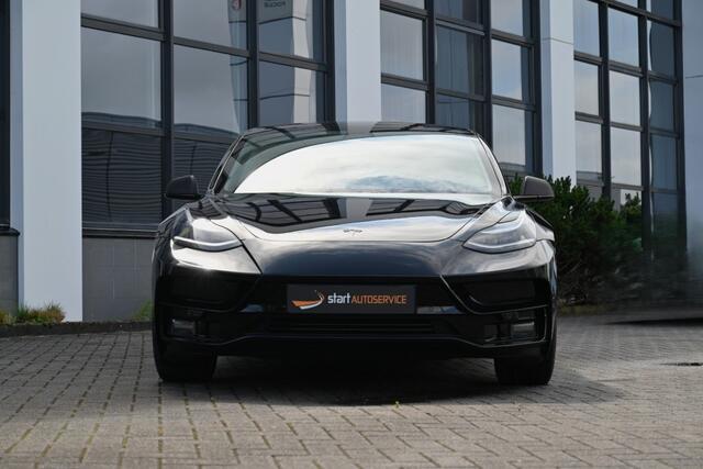Tesla Model 3 Performance AWD 75 kWh Pano ACC â¬ 240,00 per maand