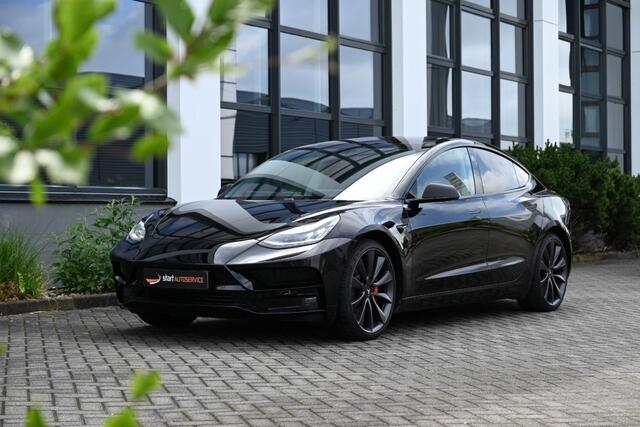 Tesla Model 3 Performance AWD 75 kWh Pano ACC â¬ 240,00 per maand