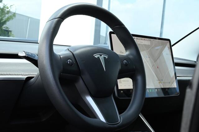 Tesla Model 3 Performance AWD 75 kWh Pano ACC â¬ 240,00 per maand