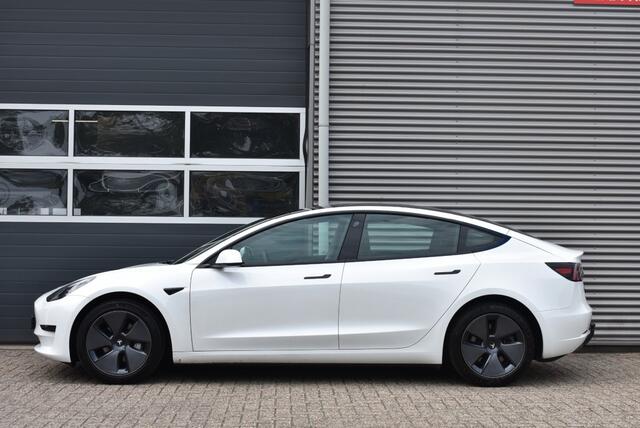 Tesla Model 3 STANDARD RWD PLUS 60 KWH / TREKHAAK / CARPLAY