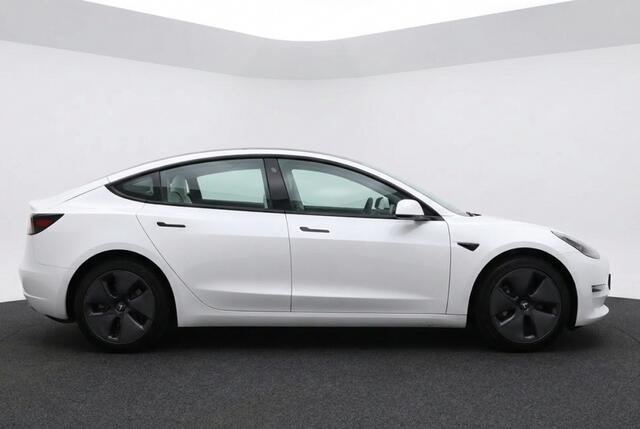 Tesla Model 3 Standard RWD Plus 60 kWh FACELIFT | Warmtepomp | Autopilot