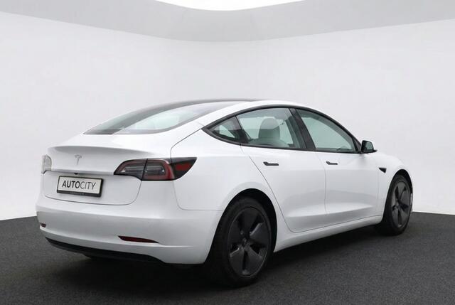 Tesla Model 3 Standard RWD Plus 60 kWh FACELIFT | Warmtepomp | Autopilot