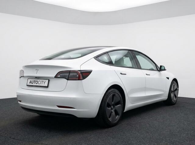 Tesla Model 3 Standard RWD Plus 60 kWh FACELIFT | Warmtepomp | Autopilot