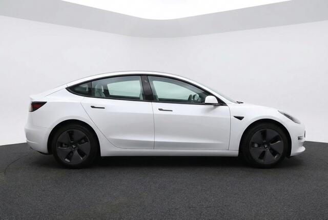 Tesla Model 3 Standard RWD Plus 60 kWh FACELIFT | Warmtepomp | Autopilot