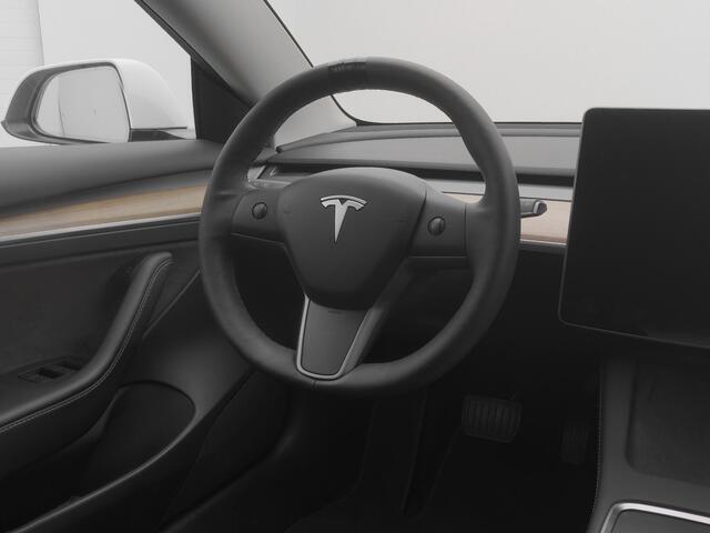 Tesla Model 3 RWD 60 kWh | PANO | CAMERA | STOELVERWARMING