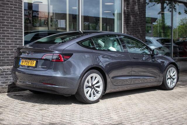 Tesla Model 3 Long Range AWD 75 kWh | 19" Velgen