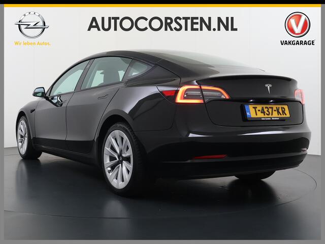 Tesla Model 3 Standard RWD Plus 60kWh Warmtepomp LFP-Accu SOH 93% AMD Ryzen(TM) ­Stuur+Stoelverwarming Navi Camera's Leder Adap.Cruise Elek.Achterklep Premium Luidsprekers Lmv 19" Led Panoramadak Google Maps® Elek.Stoelen+Memory 1e Eigenaar Origineel Nederlandse Auto