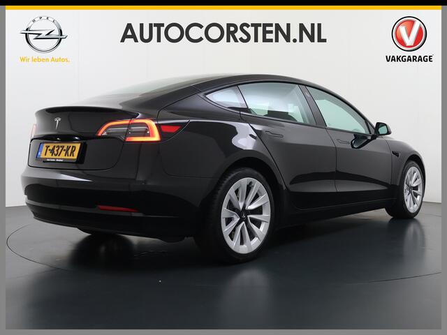 Tesla Model 3 Standard RWD Plus 60kWh Warmtepomp LFP-Accu SOH 93% AMD Ryzen(TM) ­Stuur+Stoelverwarming Navi Camera's Leder Adap.Cruise Elek.Achterklep Premium Luidsprekers Lmv 19" Led Panoramadak Google Maps® Elek.Stoelen+Memory 1e Eigenaar Origineel Nederlandse Auto