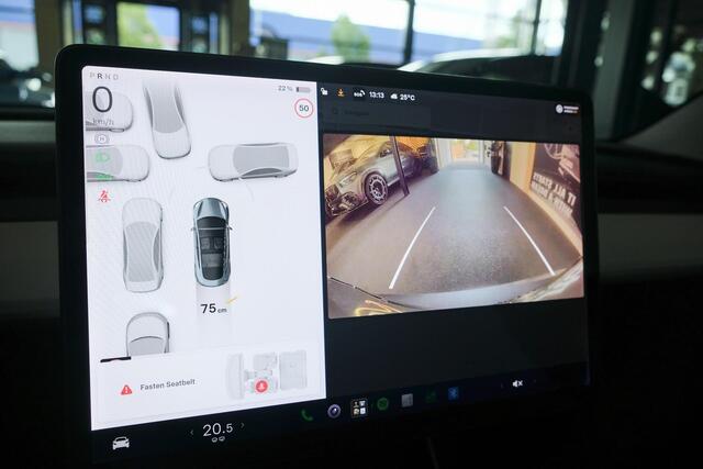 Tesla Model 3 Long Range 351pk AWD 75 kWh *BTW* Panoramadak 19" LMV Sport Autopilot