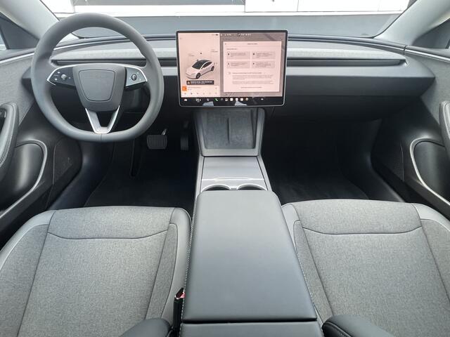 Tesla Model 3 RWD Direct Leverbaar NL Auto