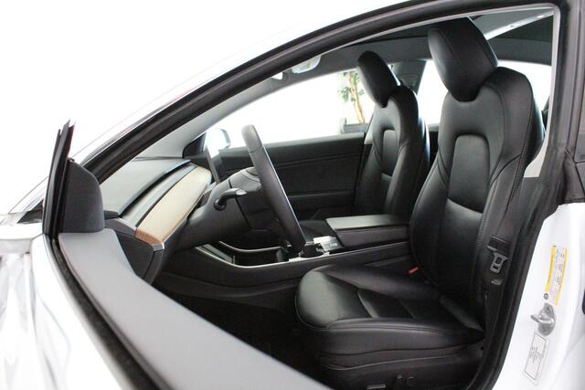 Tesla Model 3 Performance AWD 75 kWh | 463PK | PANO | NL-AUTO | BTW | STOELVERW | CAMERA | CARPLAY | 20'LMV |