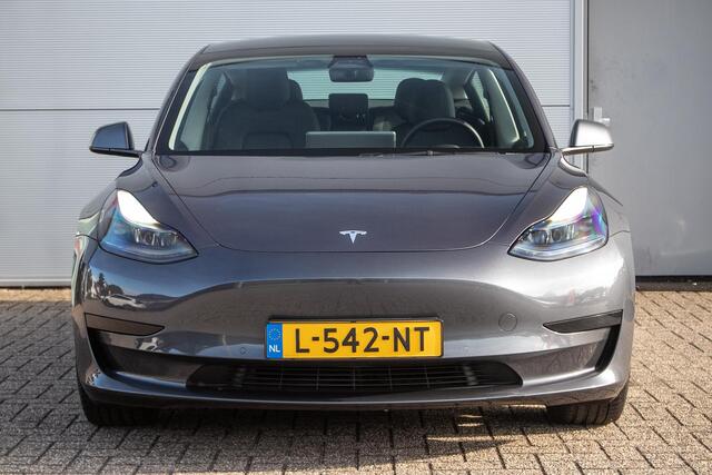 Tesla Model 3 Standard RWD Plus 60 kWh