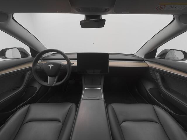 Tesla Model 3 Long Range AWD 75 kWh | PANO | CAMERA | STOELVERW. | AUTOPILOT