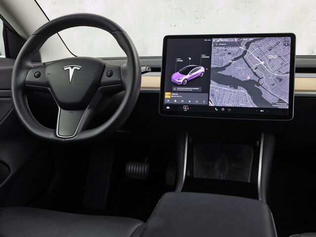 Tesla Model 3 Standard RWD Plus 60 kWh 283Pk Automaat (PANORAMADAK, AUTOPILOT, SOH 85,7%, LEDER, CAMERA, MEMORY SEATS, NAVIGATIE, NIEUWSTAAT)