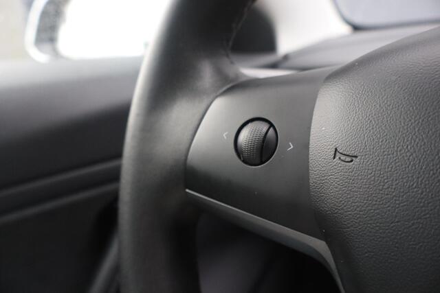 Tesla Model 3 Long Range AWD 75 kWh | SOH 84,6 | Full Self-Driving com 3 | Panoramadak | Vijfvoudige stoelverwarming | Trekhaak