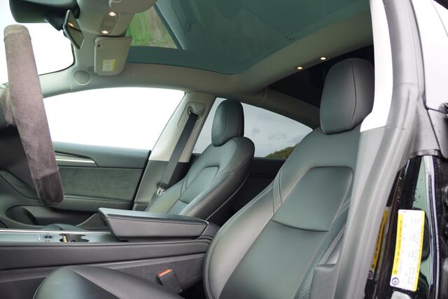 Tesla Model 3 Performance AWD 75 kWh / Pano / Autopilot / Facelift /